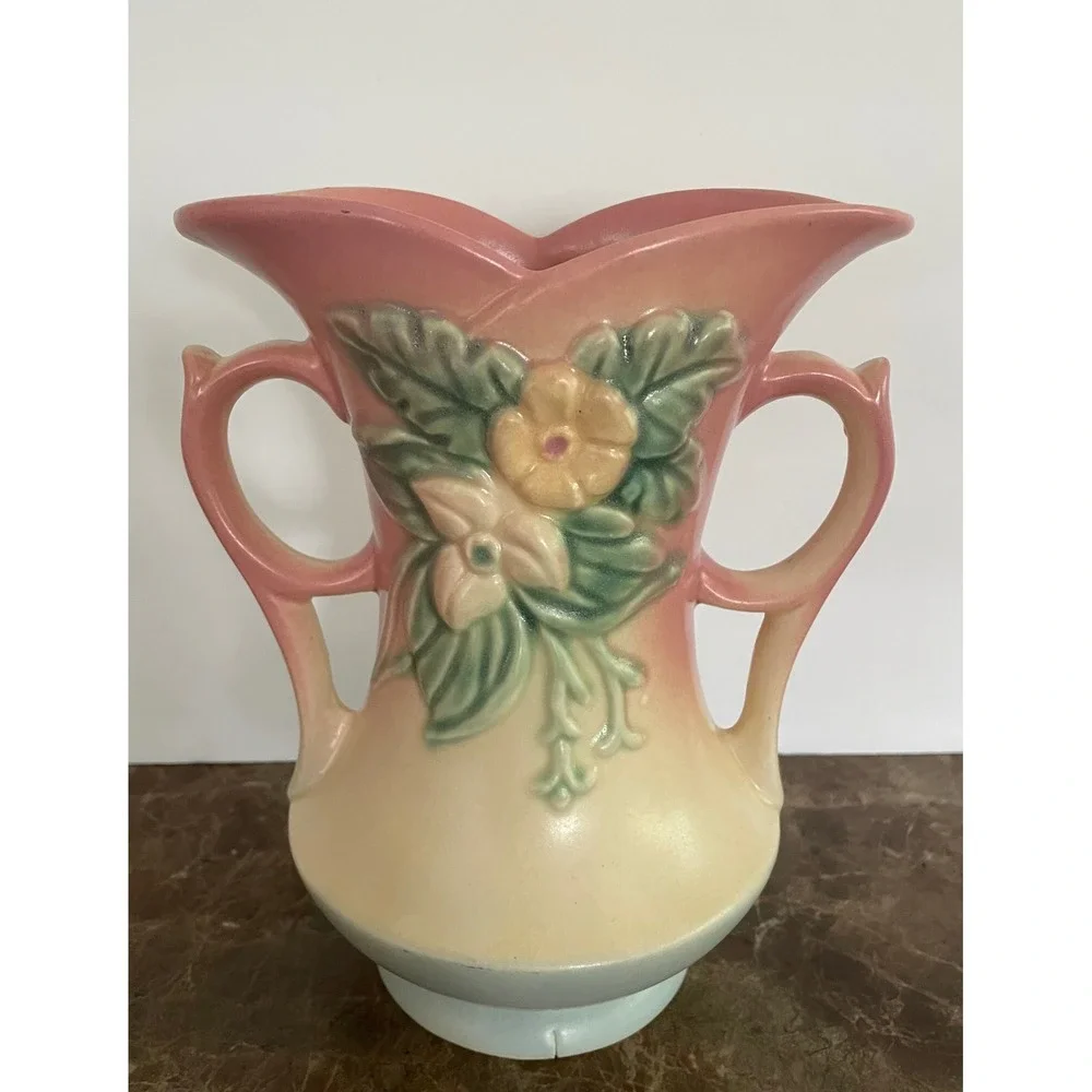 Hull Pottery hull art